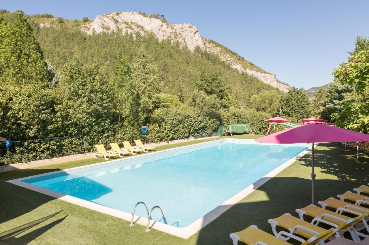 Camping Les Princes D'Orange Hotel Orpierre Eksteriør billede