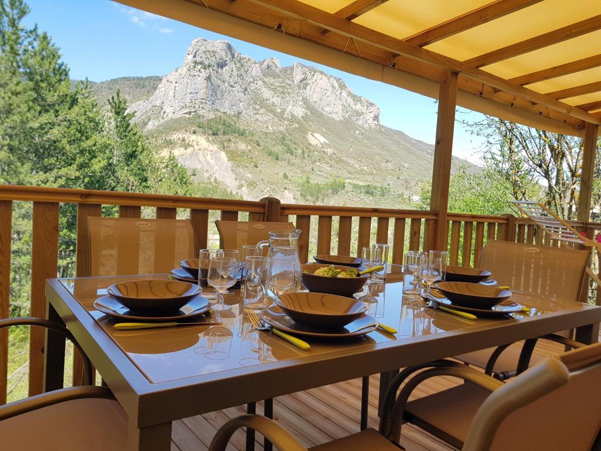 Camping Les Princes D'Orange Hotel Orpierre Eksteriør billede